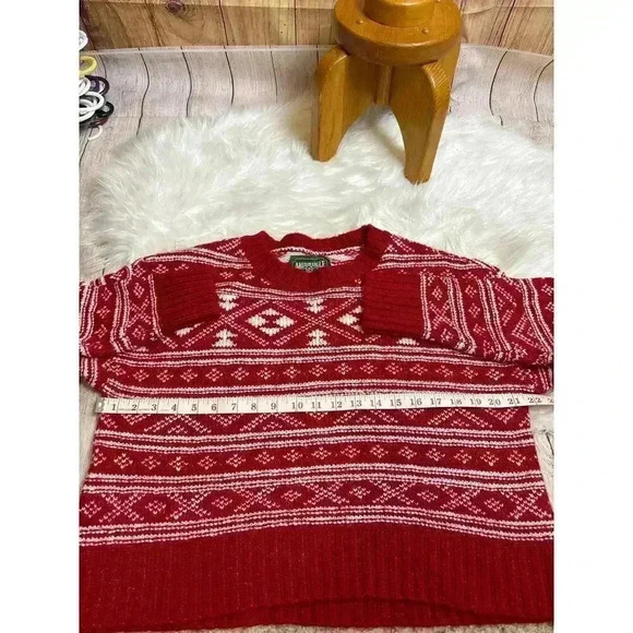 American Eagle AE Fair Isle Red White Holiday Sweater Size S - Picture 7 of 8